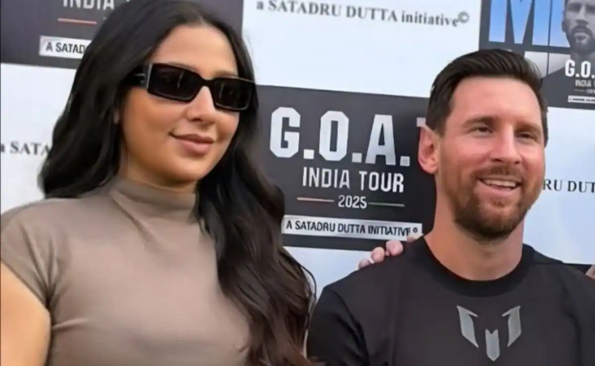 Chaos during Lionel Messi's India tour