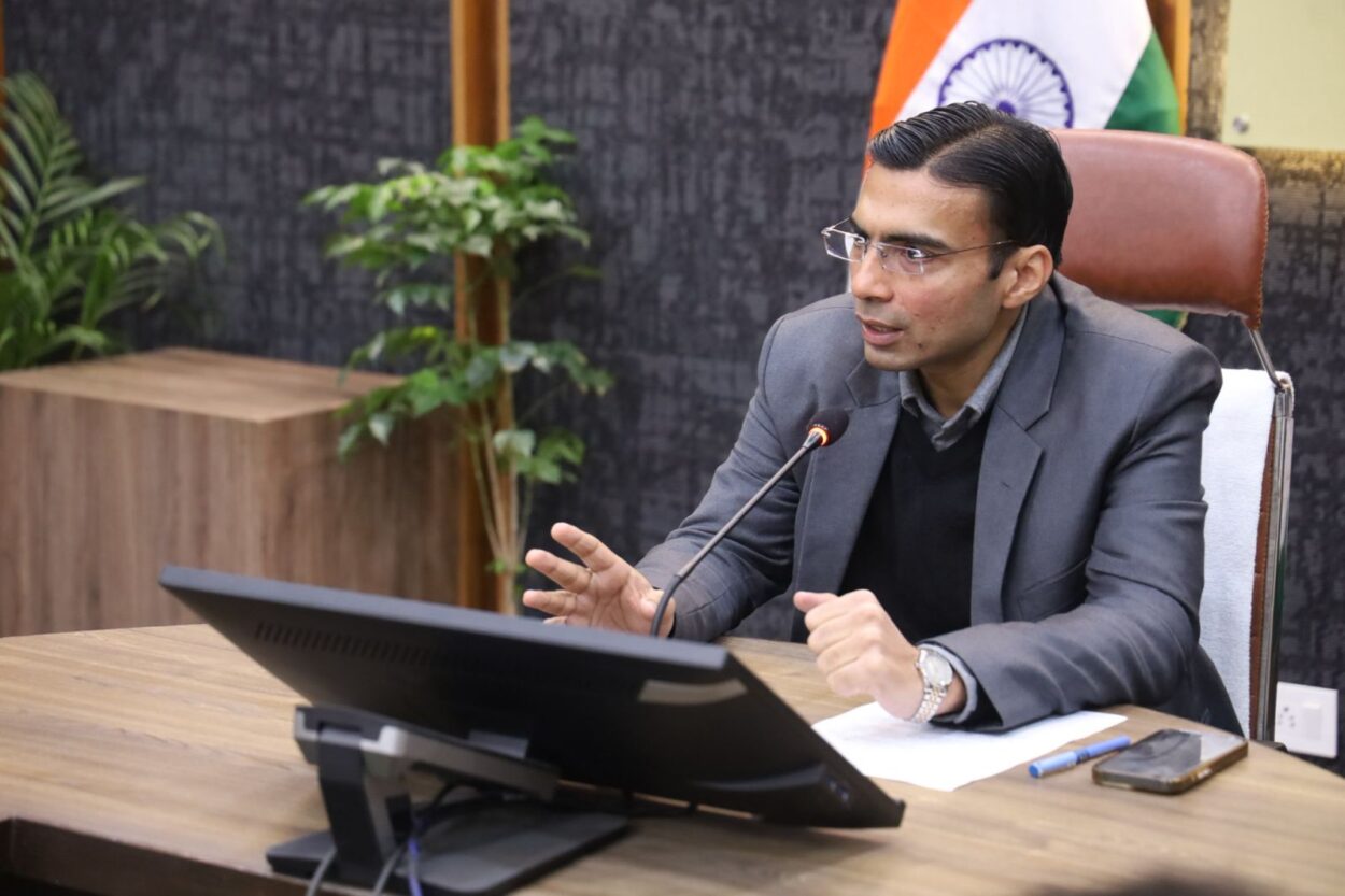 देहरादून शस्त्र लाइसेंस निरस्त