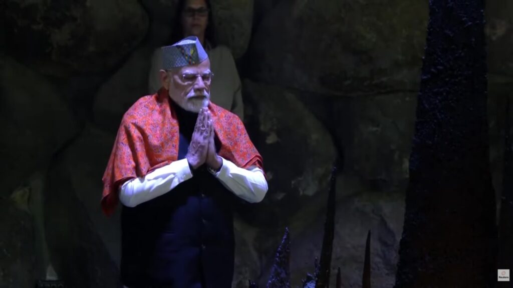 पीएम मोदी उत्तराखंडी टोपी