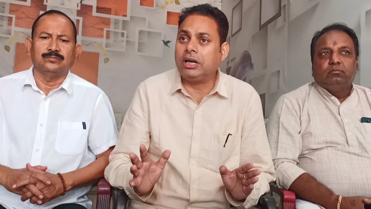 खटीमा दमगड़ा तलवार फार्म भूमि विवाद