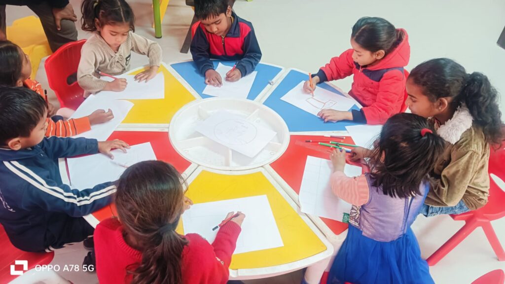 आधुनिक इंटेंसिव केयर सेंटर देहरादून