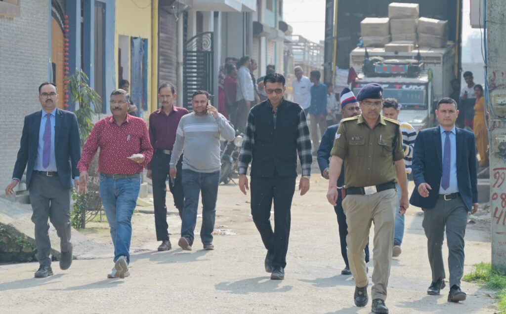 देहरादून DM सविन बंसल