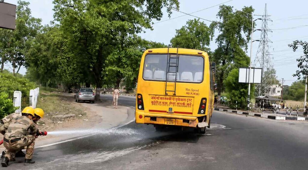 हरिद्वार कॉलेज बस CNG गैस रिसाव